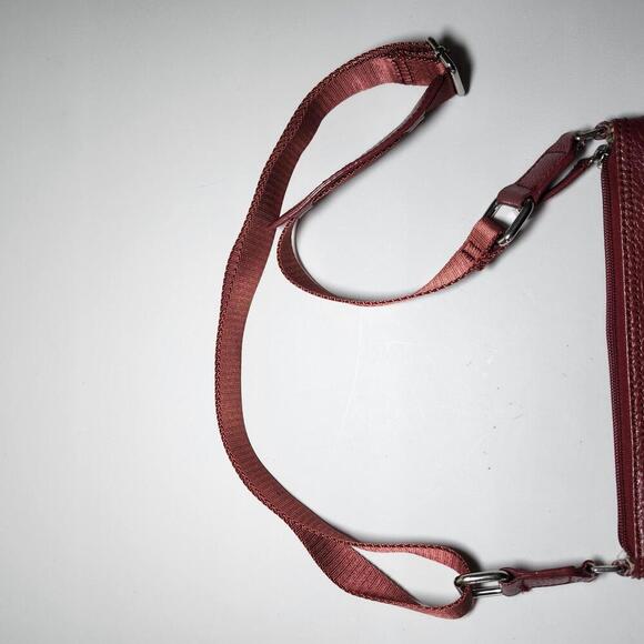 Calvin Klein Women's Red Leather Crossbody Shoulder Bag - Picture 7 of 11